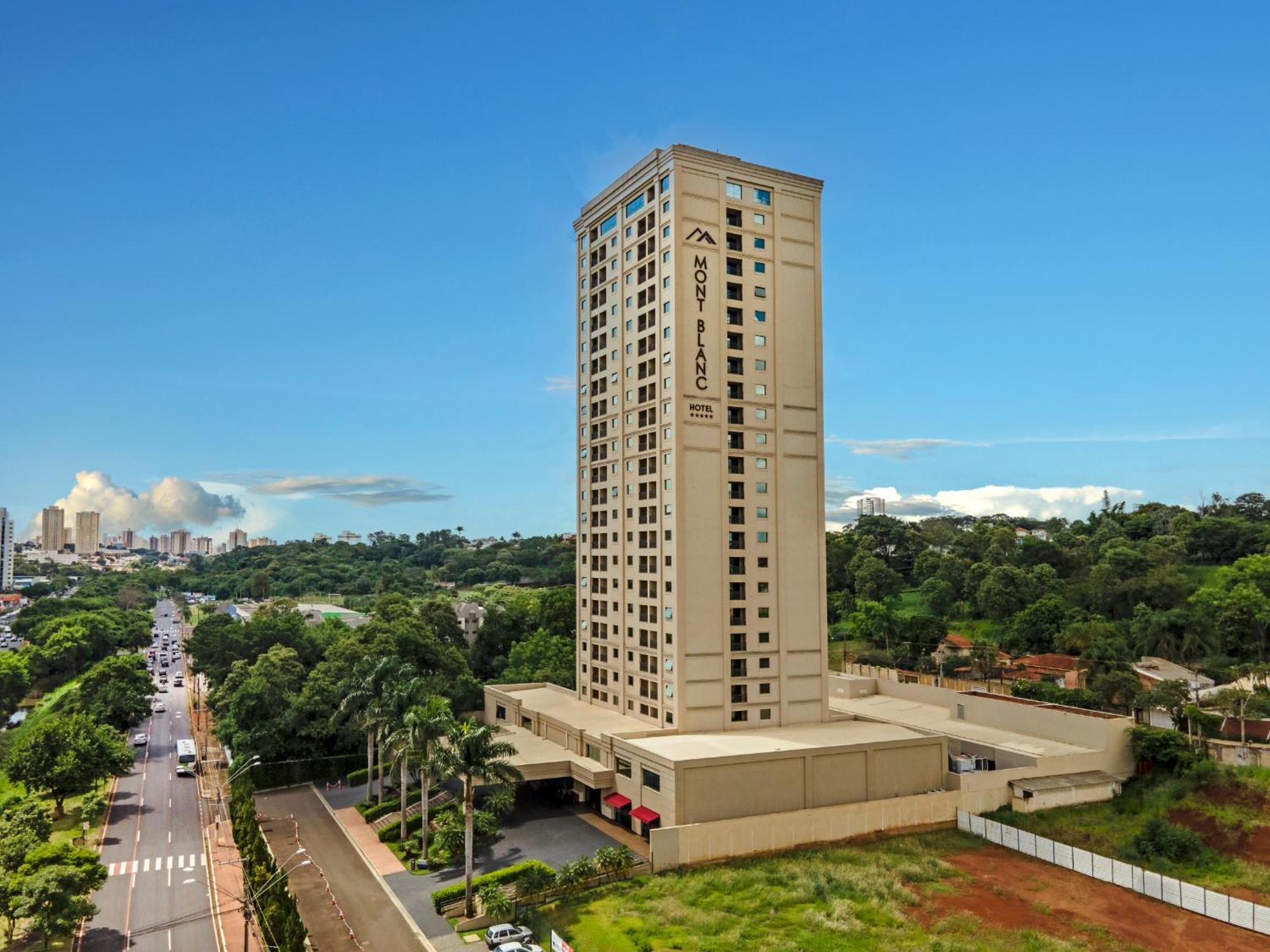 Hotel Mont Blanc Premium Ribeirao Preto Bagian luar foto The hotel in 2016